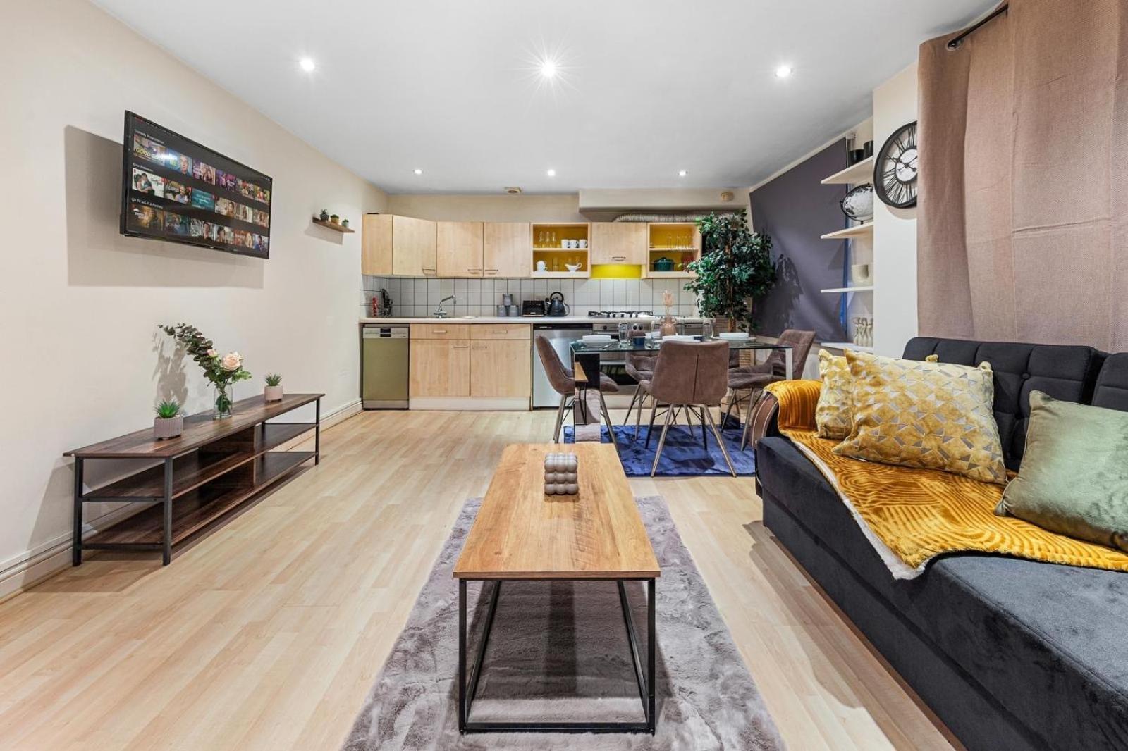 Deluxe Apartment - 1 Min Away From Camden Market And Station 런던 외부 사진