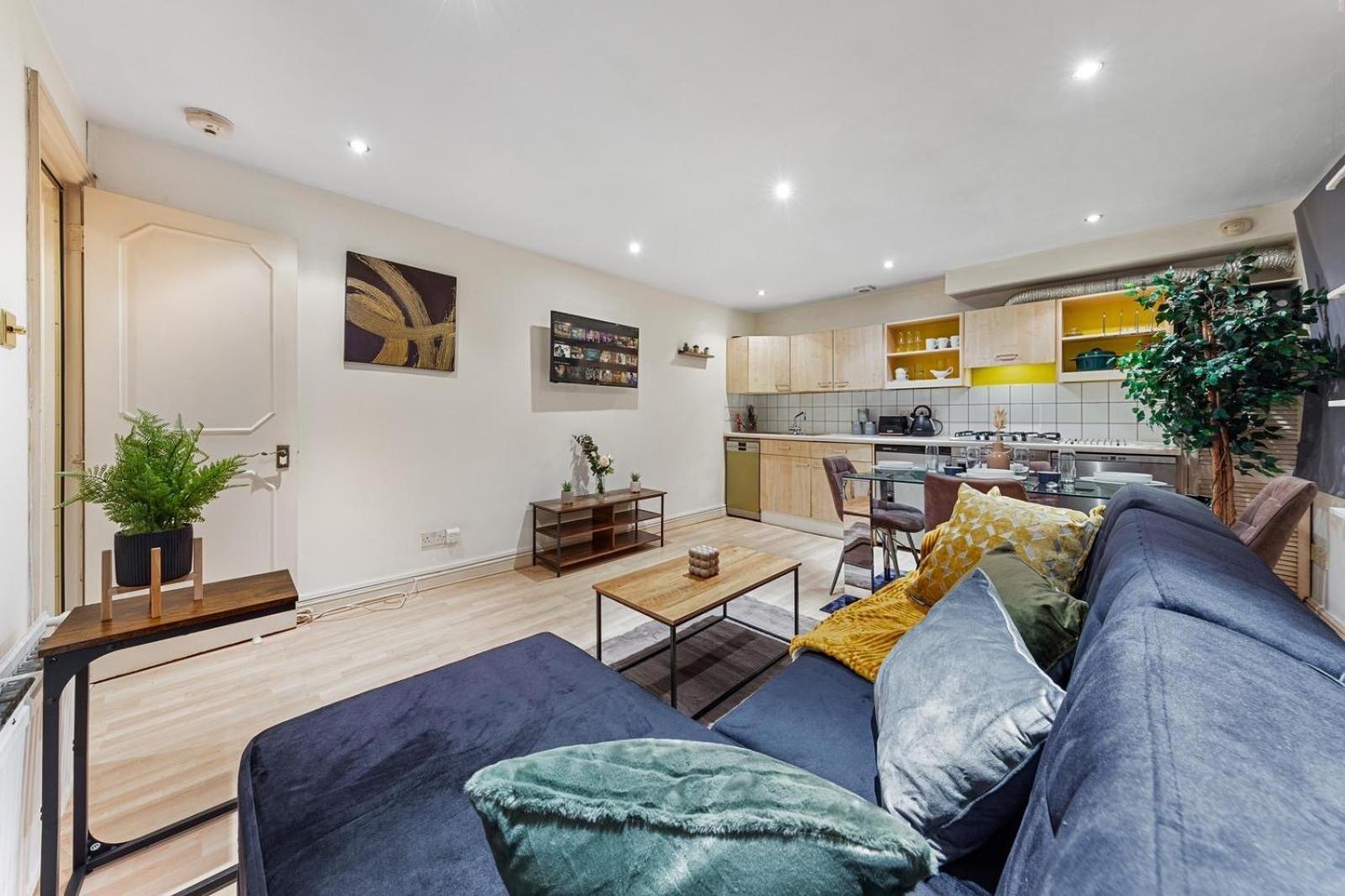 Deluxe Apartment - 1 Min Away From Camden Market And Station 런던 외부 사진